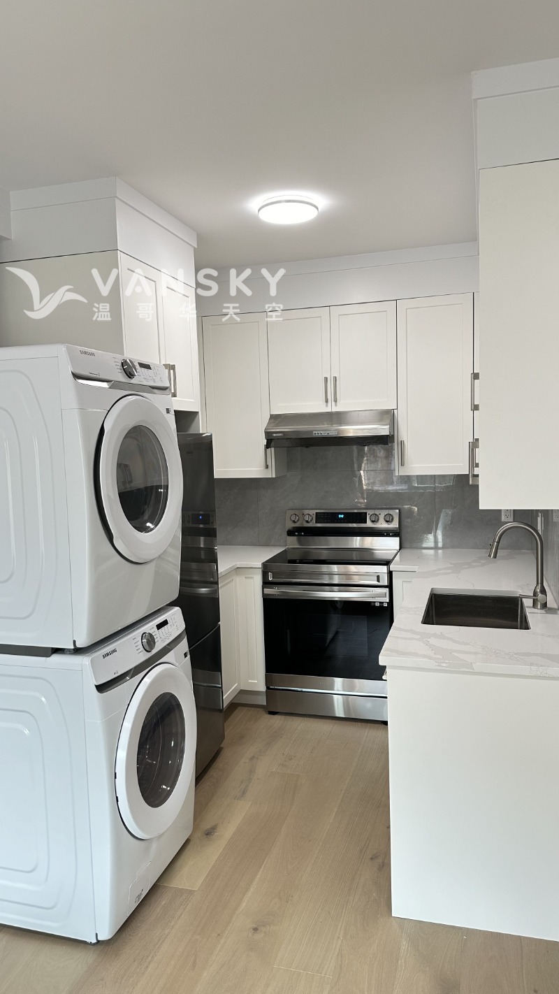 250308112126_02 Kitchen.jpg